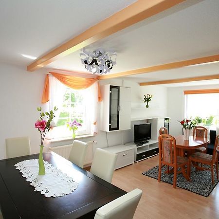 Ferienwohnanlage Bruckner Apartment Rostock Ngoại thất bức ảnh