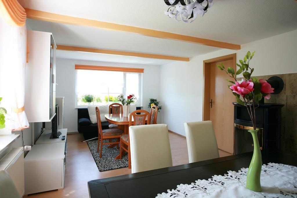 Ferienwohnanlage Bruckner Apartment Rostock Phòng bức ảnh
