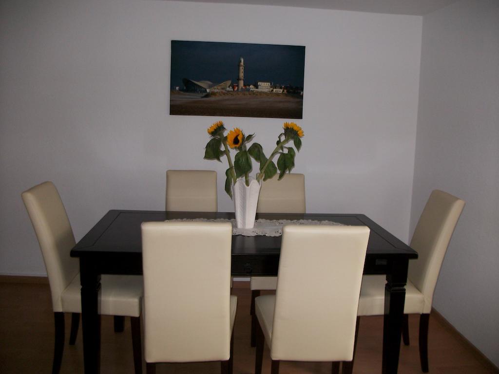 Ferienwohnanlage Bruckner Apartment Rostock Phòng bức ảnh