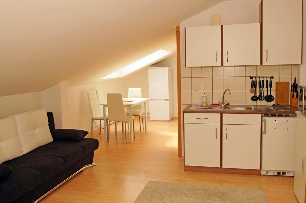 Ferienwohnanlage Bruckner Apartment Rostock Ngoại thất bức ảnh