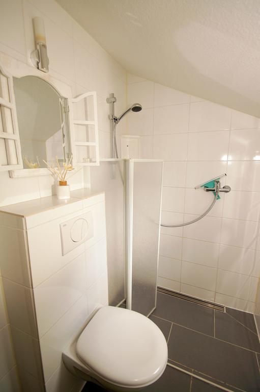Ferienwohnanlage Bruckner Apartment Rostock Ngoại thất bức ảnh